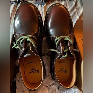 Dr. Martens The Clash 1461 NWB Clash Cherry Green Rub-off Leather Wm 8/Men 7 NWB